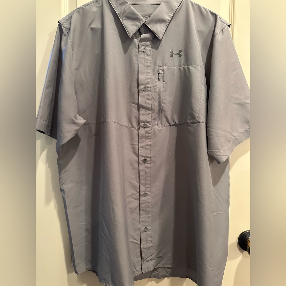 Men’s XL Under Armour Fishing Shirt